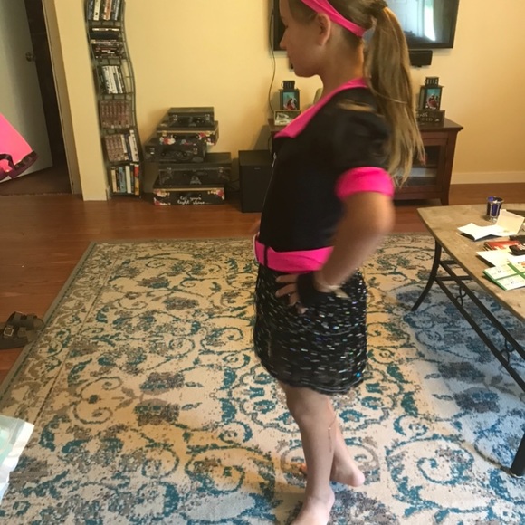 Black and Fuchsia 6 piece dance costume - Picture 5 of 5